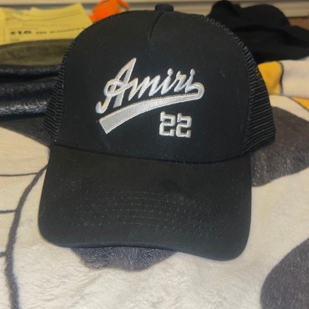 Amiri 22 trucker hat